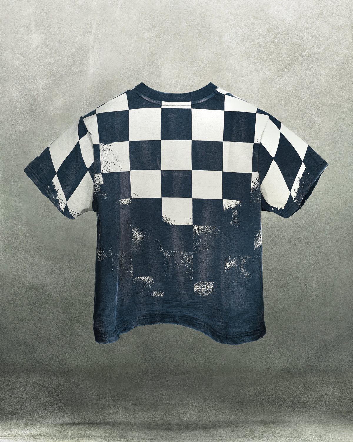 'CHECKERBOARD' TEE SHIRT IN VINTAGE NAVY